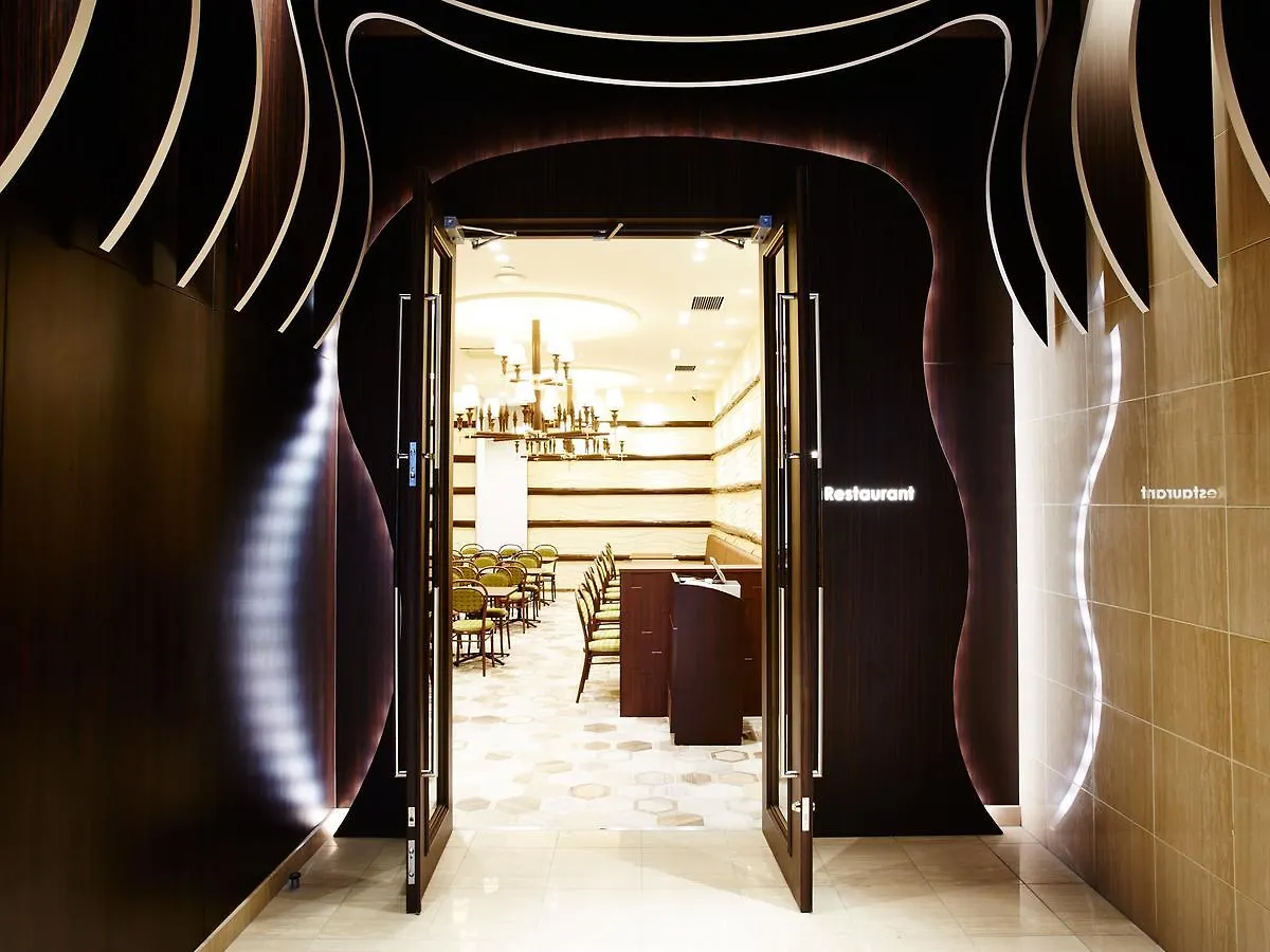 S.Training Center Hotel Osaka 3*,